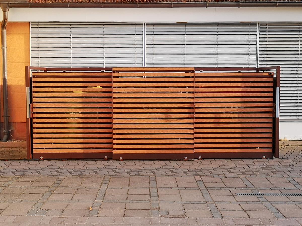 LAGERUNG VON GRÖSSEREN CONTAINERN